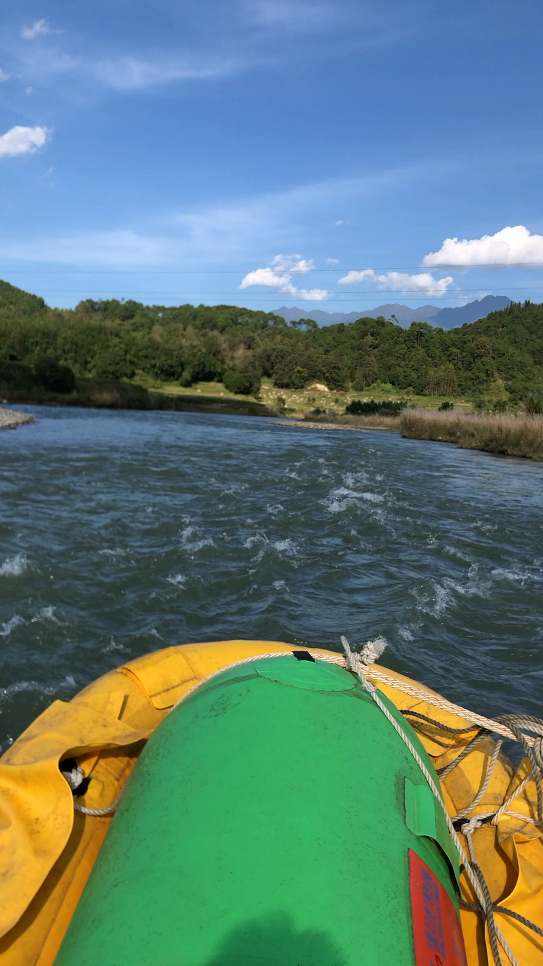 龙川江漂流值得推荐