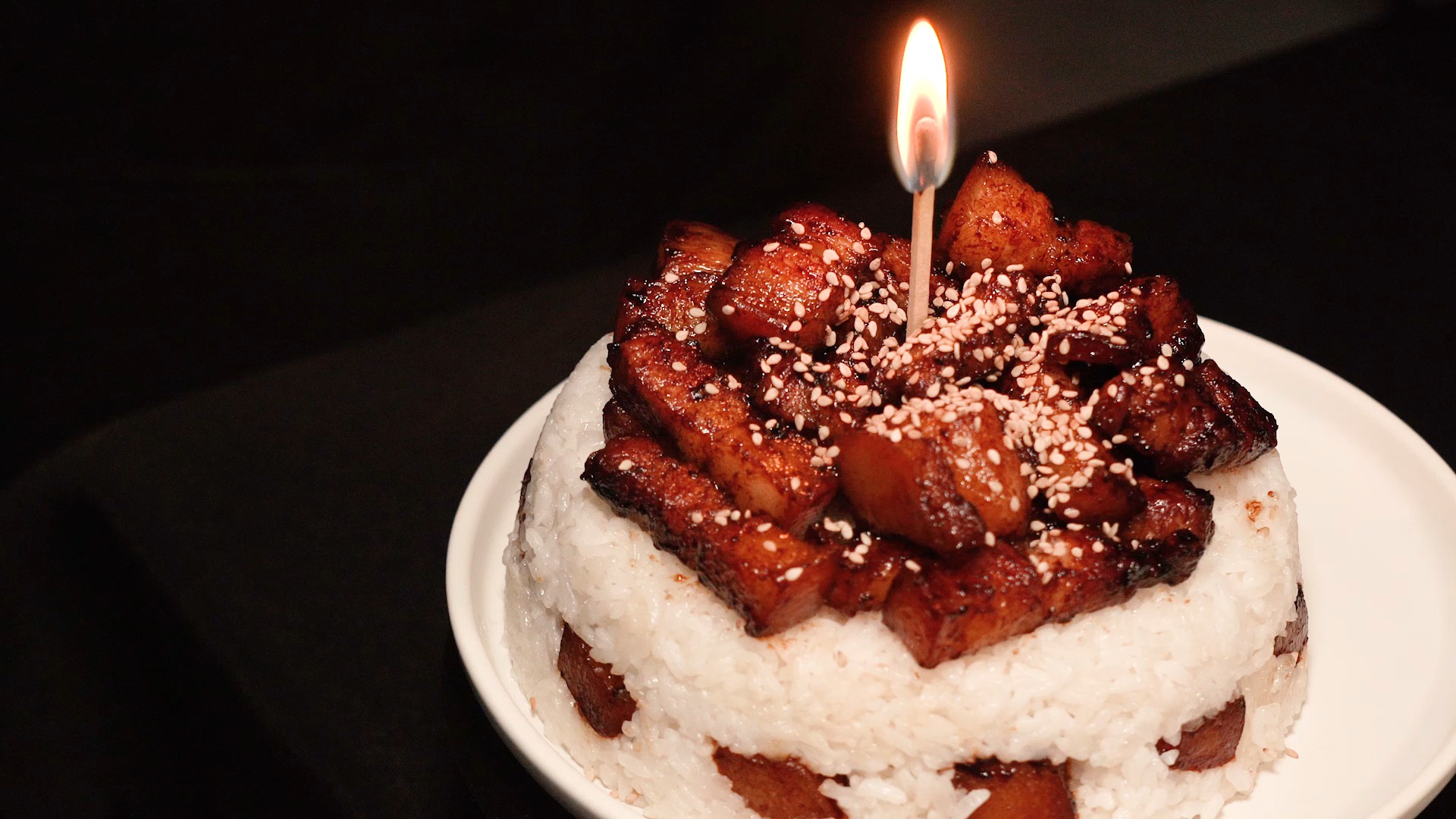 全网爆火的红烧肉蛋糕,你一口气能吃几份呢?