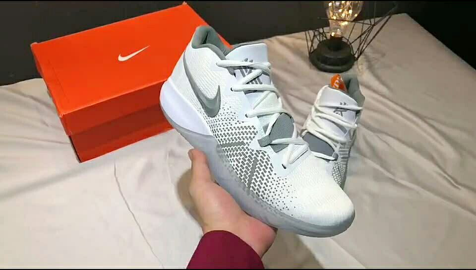 耐克篮球鞋 欧文3 kyrie flytrap ep 全明星季后赛 黑白联名 耐磨实战