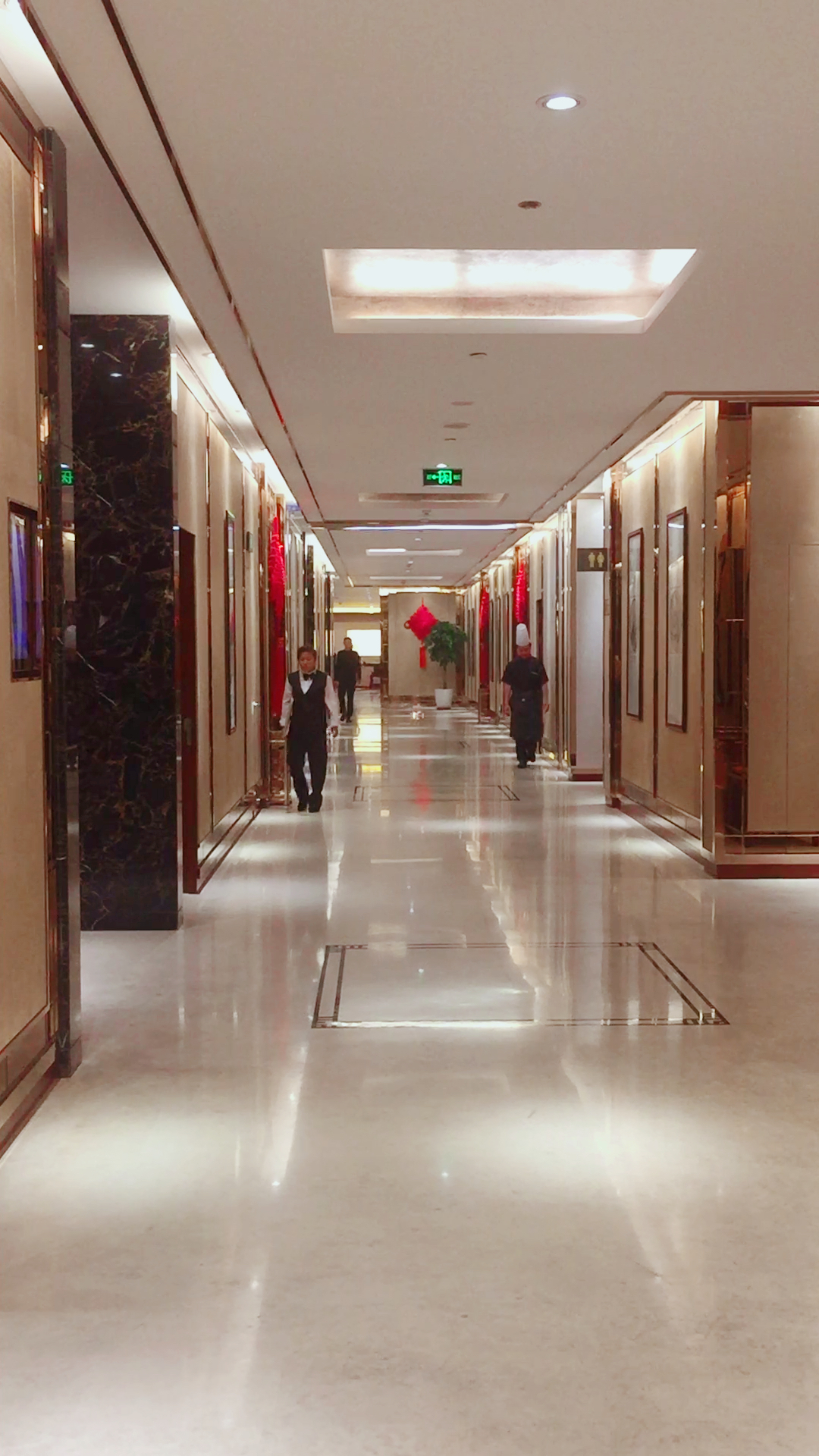 高堂广厦 曲径通幽  贵和洲际酒店【名士宴 】中餐厅7815