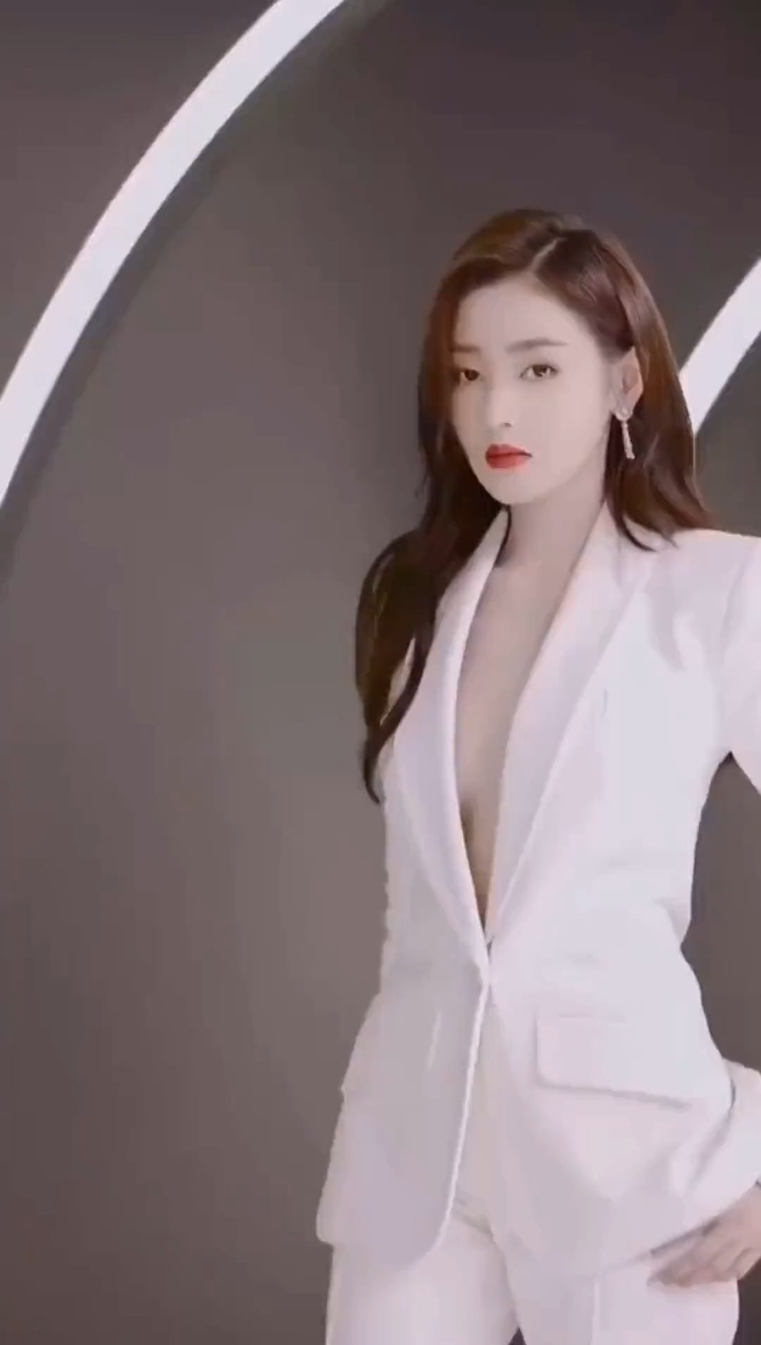 1990年10月28日出生于黑龙江省绥化市,中国内地影视女演员#张天爱