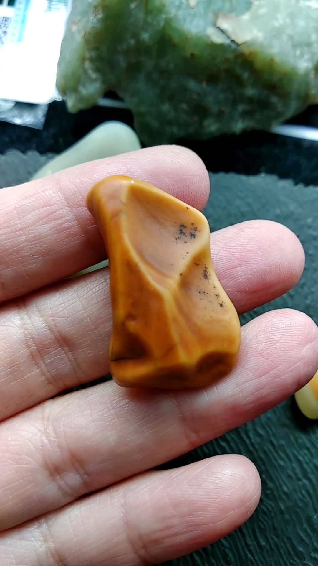 新疆金丝玉沙漠漆独籽,漂亮的不要不要滴