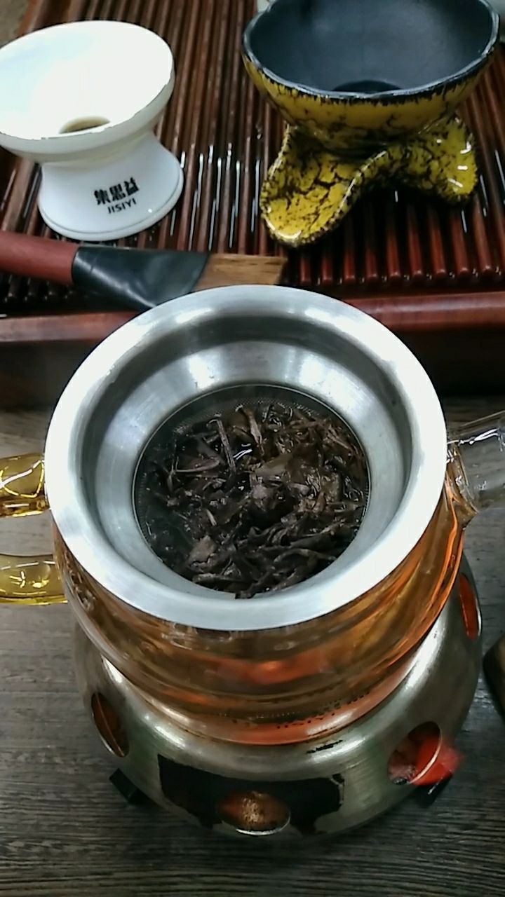 老白茶煮起