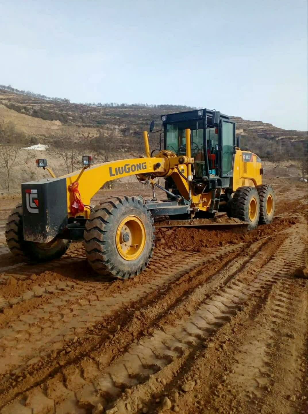 找平地机司机一名,有意者联系15353134333