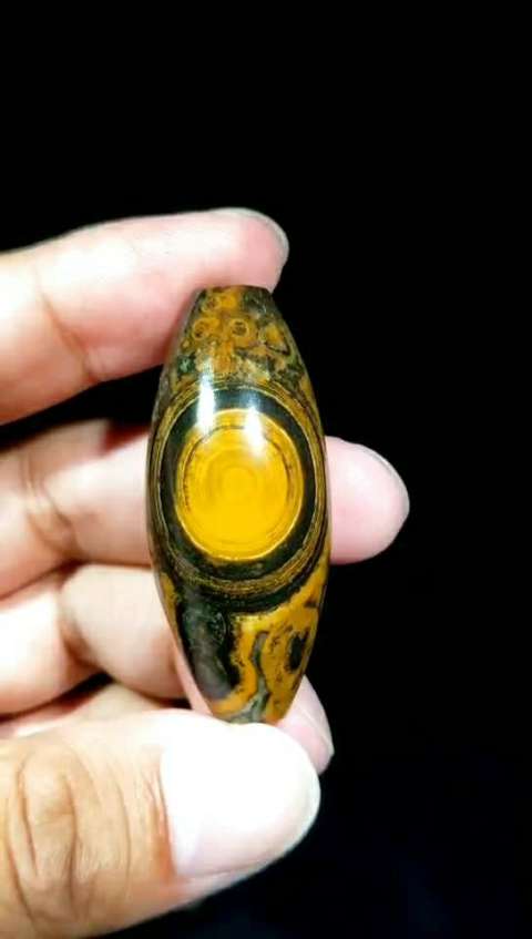 九眼页岩石蒙天珠