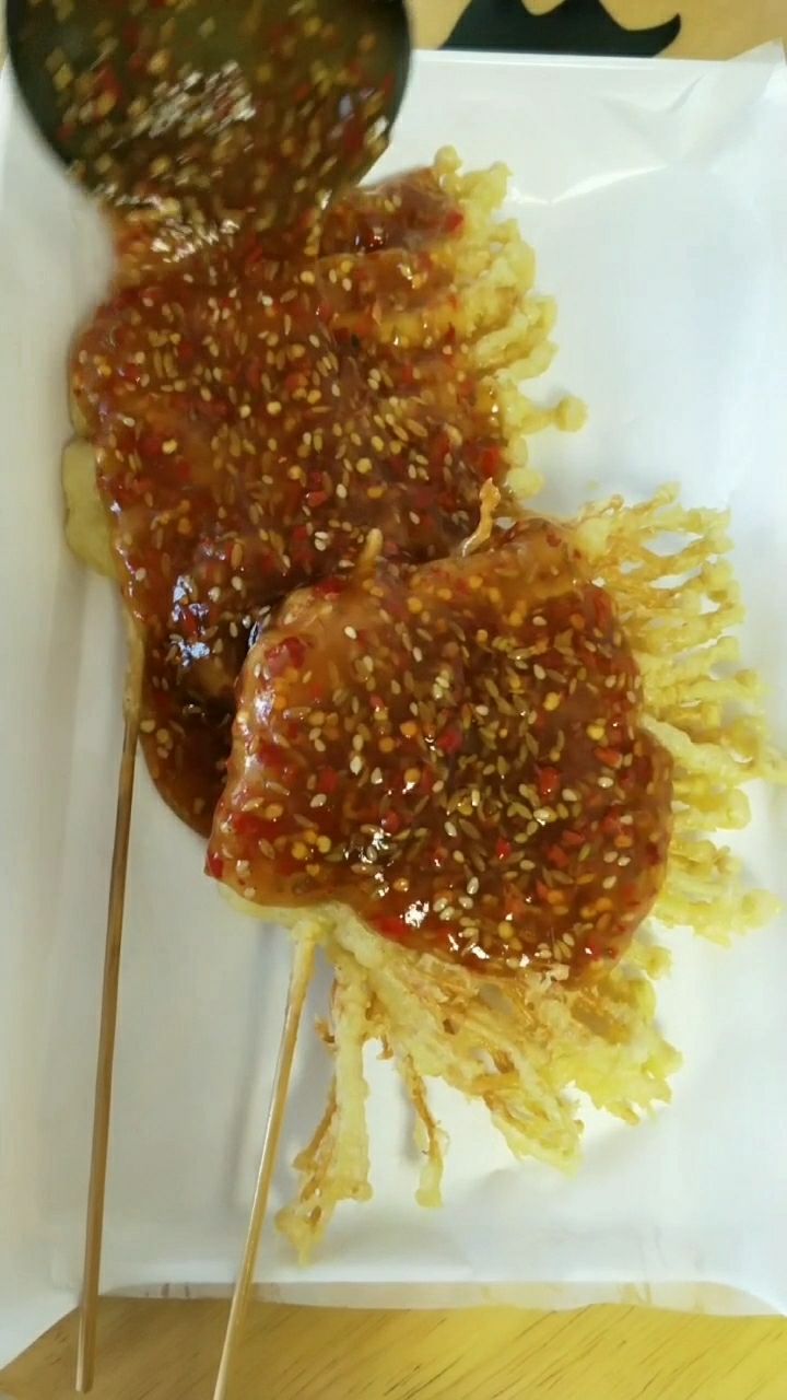 不吃肉的朋友,依然可以来吃蔬菜类的裹面小串哦