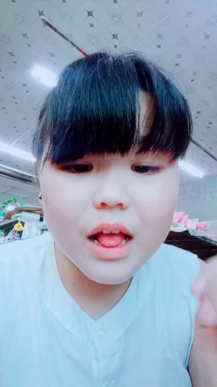 谁能把舌头缠成绩花,能的比一比040404