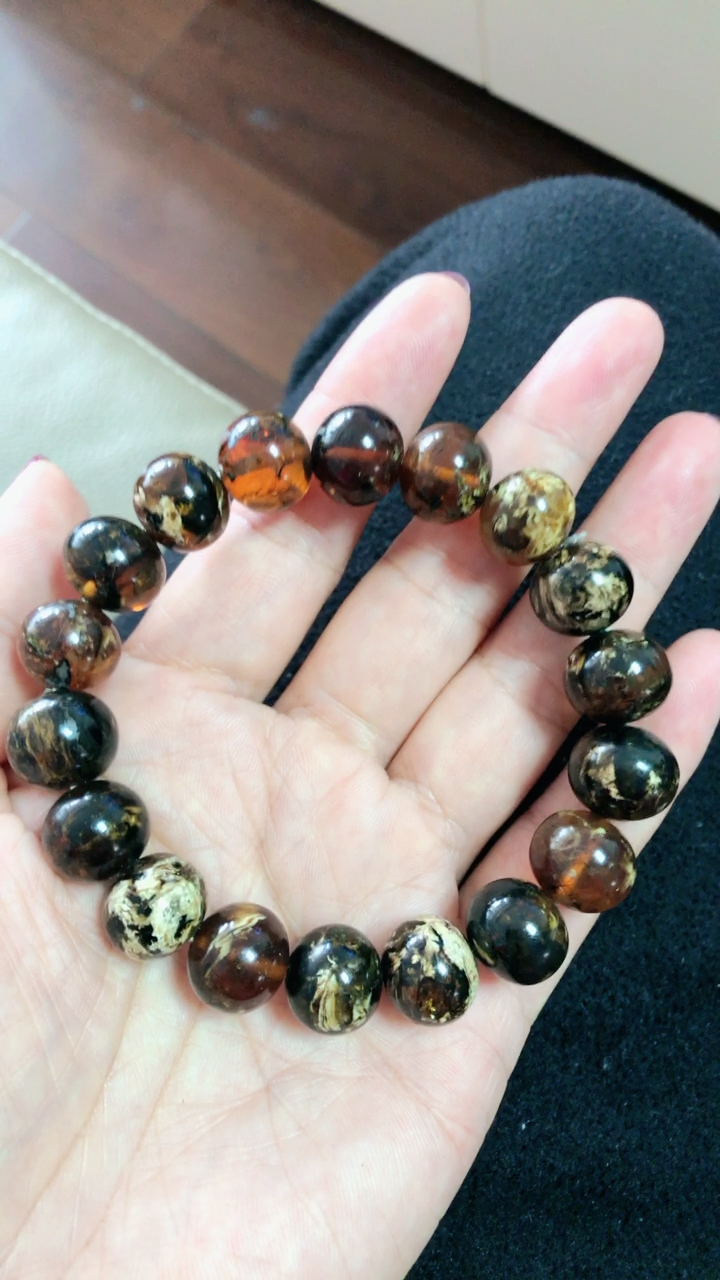 抚顺琥珀花珀手串