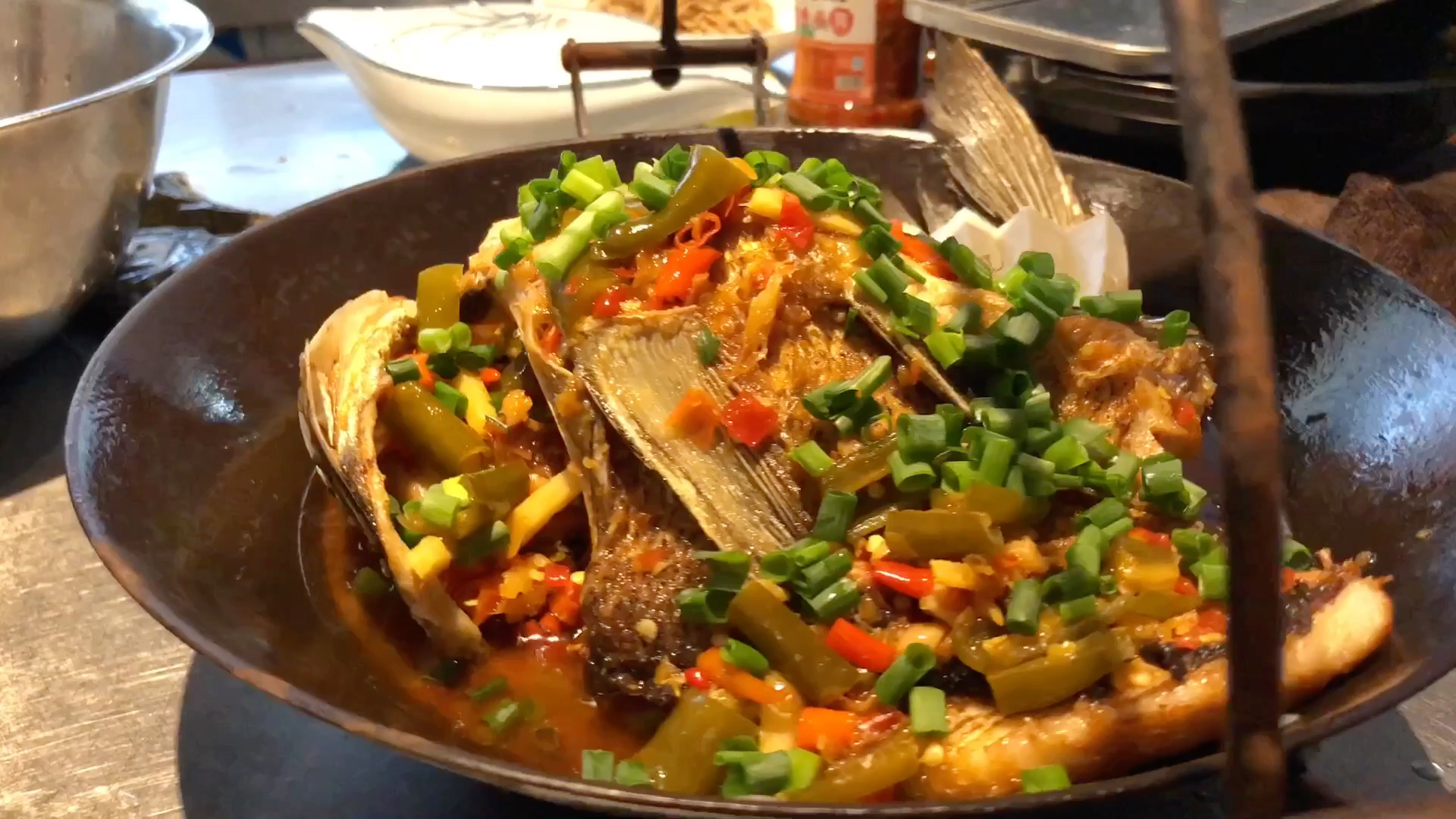 特色菜,秘椒吊锅鱼