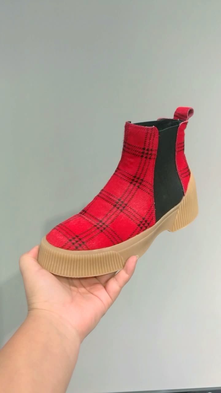 样板鞋秒杀99元,36码  合适的加我vx