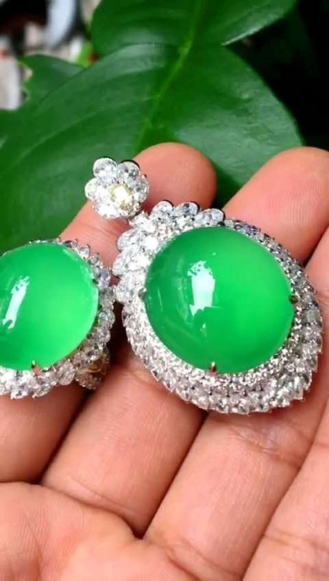 黄阳绿老坑料极品