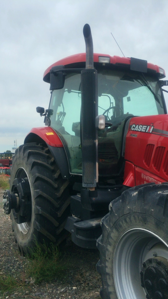 凯斯2304外观及发动机