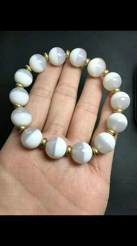 海洋玉髓冰白天地手串,超级美,珠体直径12mm,男女款通用,海玉石种中