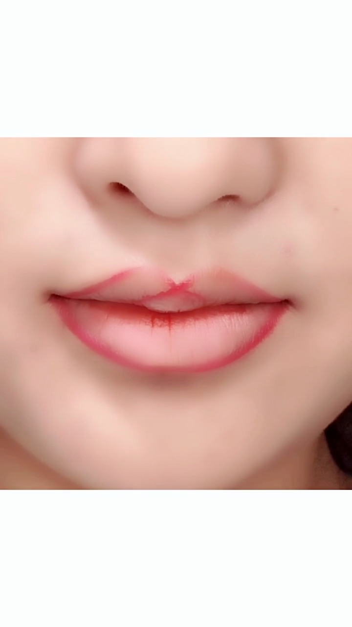 化个标准唇型有那么难吗?