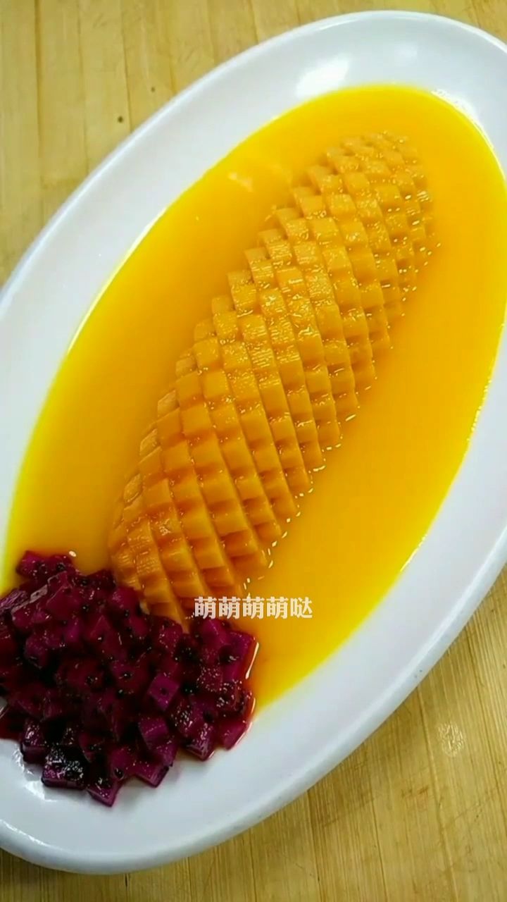 橙汁木瓜木瓜切片火龙果橙汁糖蜂蜜