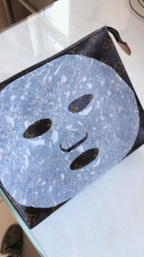 给lv做个面膜