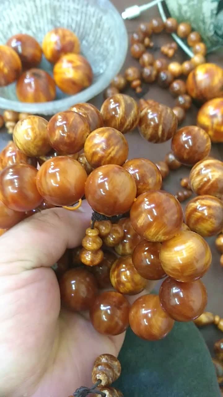 喜欢琥珀木手串的请,v主页@{uid:1502349662339070,nick:经%e