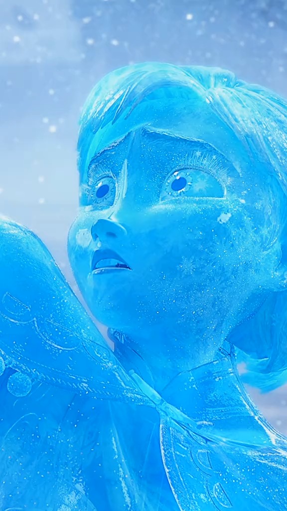 真情的泪水化解了冰魔法!艾莎安娜团聚了好开森呀!