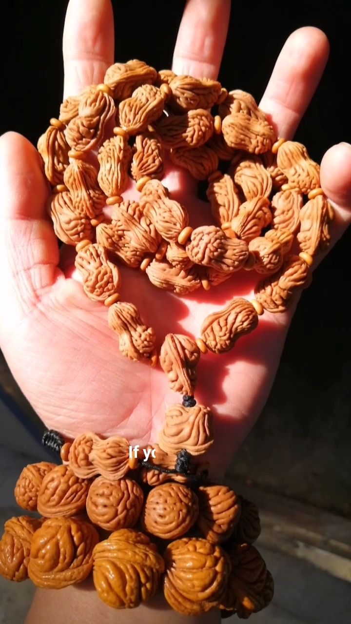 刺龙纹花生桃核脖挂