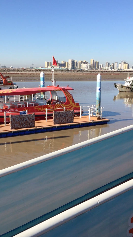 黄骅港旅游船出海捕鱼海鲜烧烤ktv大型豪华游船凌船长15233176456