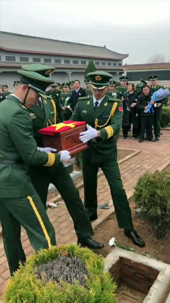 【山东】莒南烈士王成龙骨灰于5日安葬,英雄已逝,精神长存,一路走好!