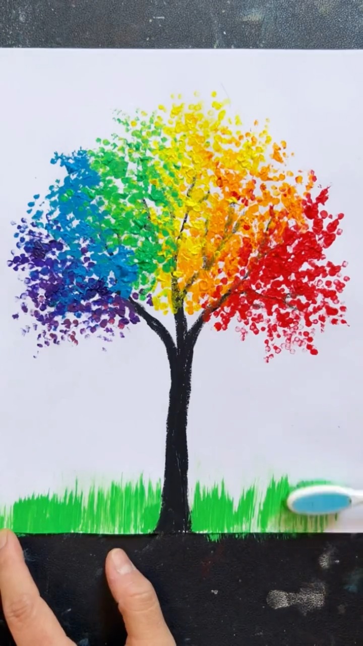 用棉签 颜料画漂亮的彩虹树