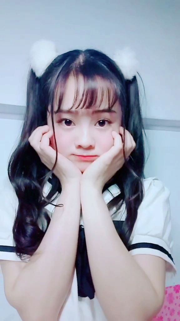 肉多就是不用特效也能变成青蛙脸～@{uid:1502349662339070,nick:经纪