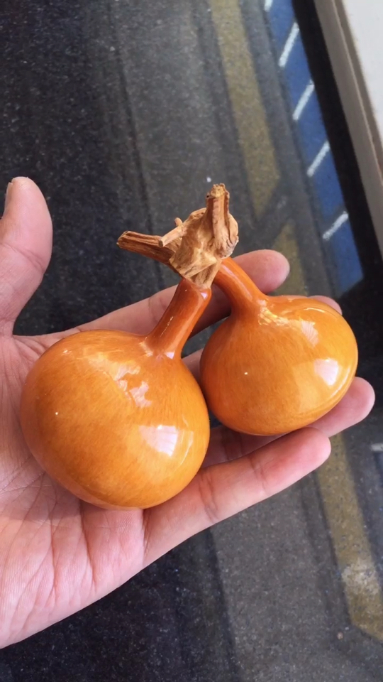 盘玩多年的葫芦分享给大家