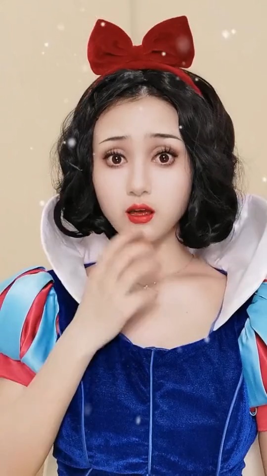 软萌白雪公主仿妆来啦!