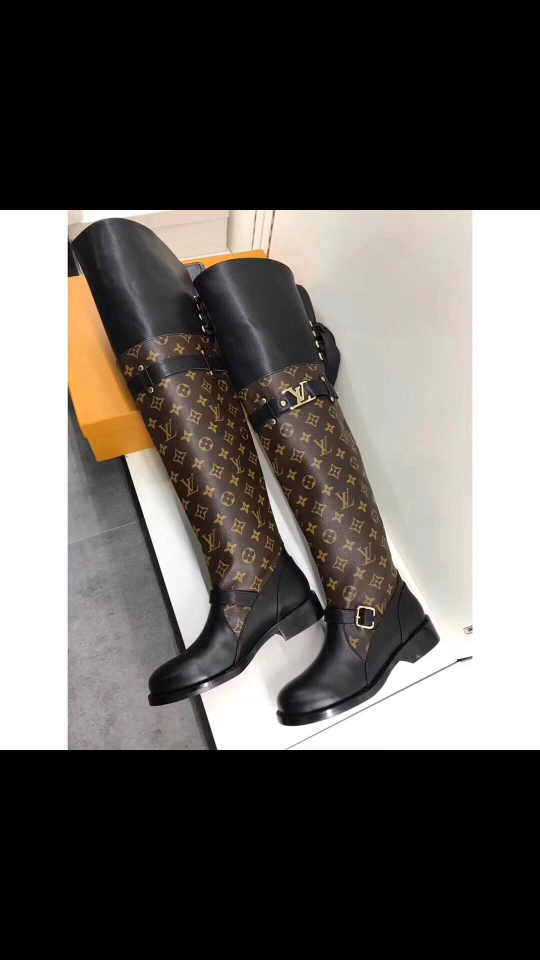 kingsion19150 2018新款lv24寸长靴经典配色永远是时尚,原版复制 专柜