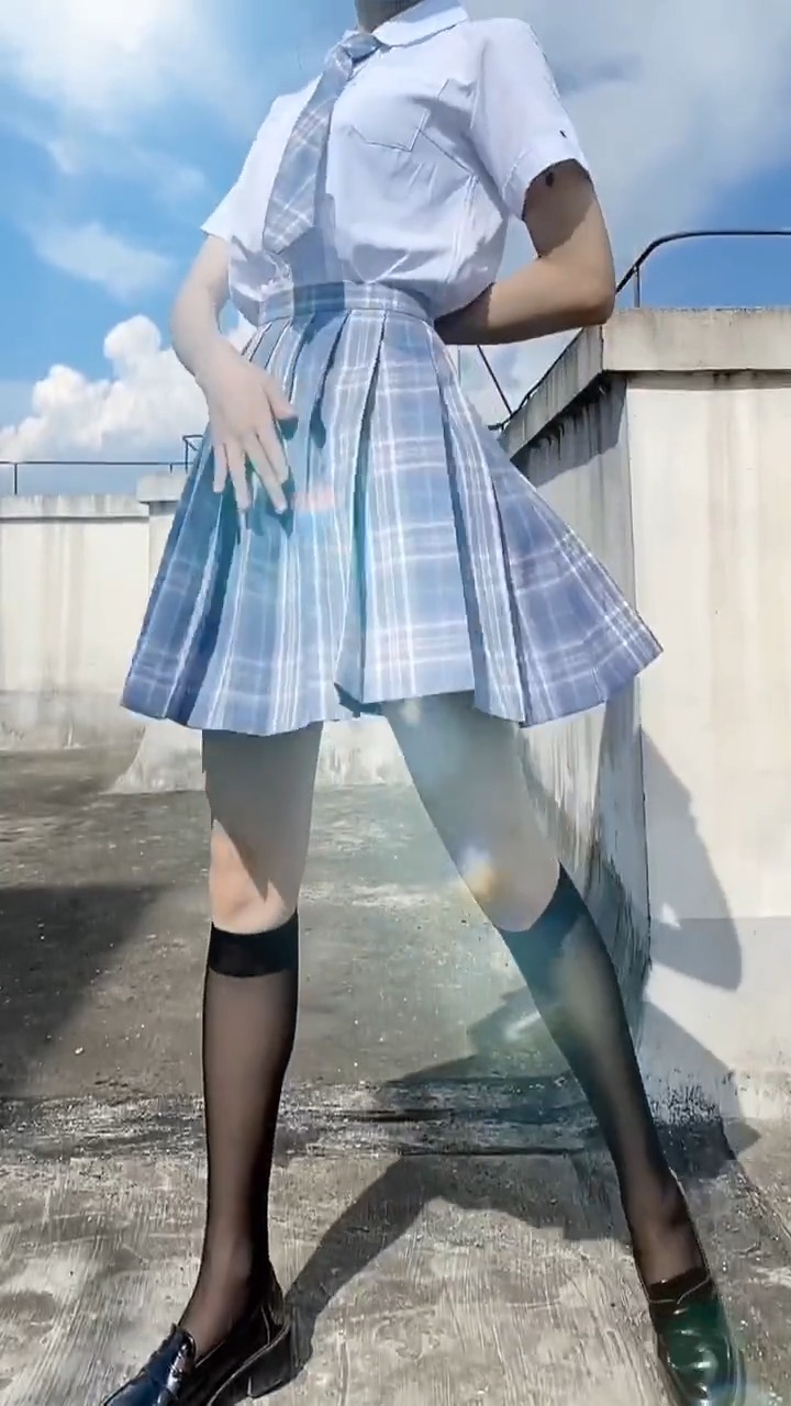 明天露脸#充能计划#jk制服#腿#腿长了不起#腿精#控腿
