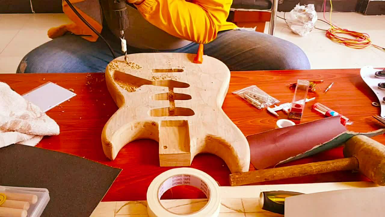 手工电吉他制作