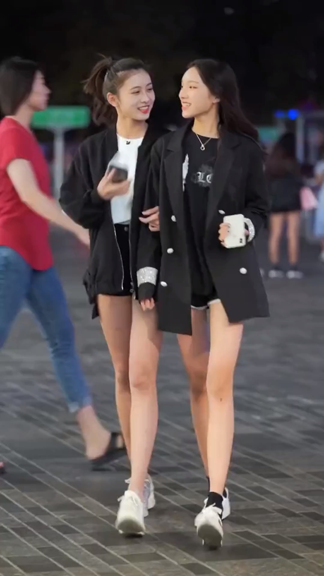 137_神仙颜值的小美女,以后会不会成为明星呀街拍明星脸