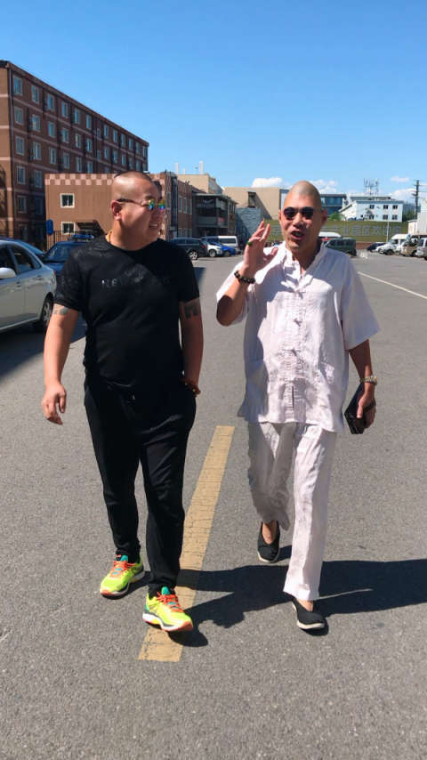 天津喜哥 在微视发布了一个超有趣的视频,速来前排围观!