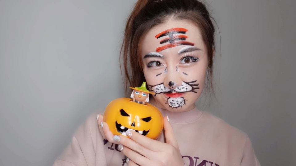 可爱小老虎91妆容分享