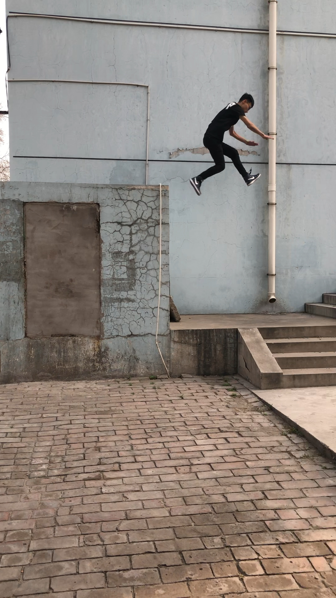 3.29 11跑酷少年街头纯跑训练视频!