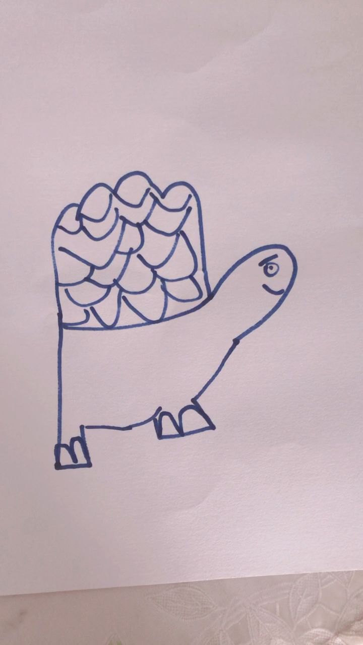 手指头简笔画,比较肥的小乌龟