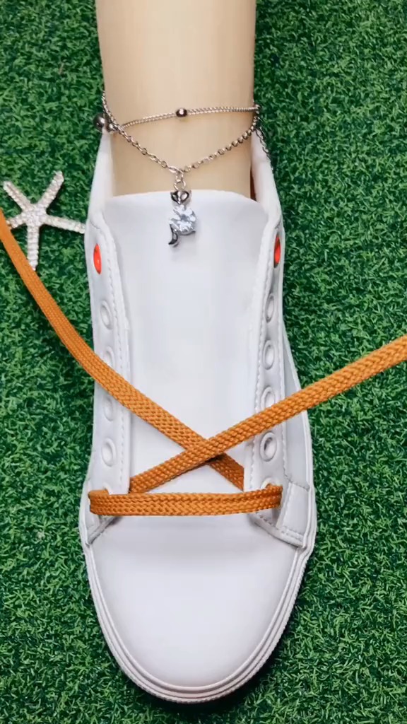 花式的系鞋带,真的好帅气,我觉得真的适合手残人