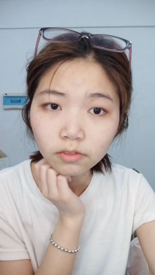 三分长相,七分打扮,女孩子多花点时间打扮自己