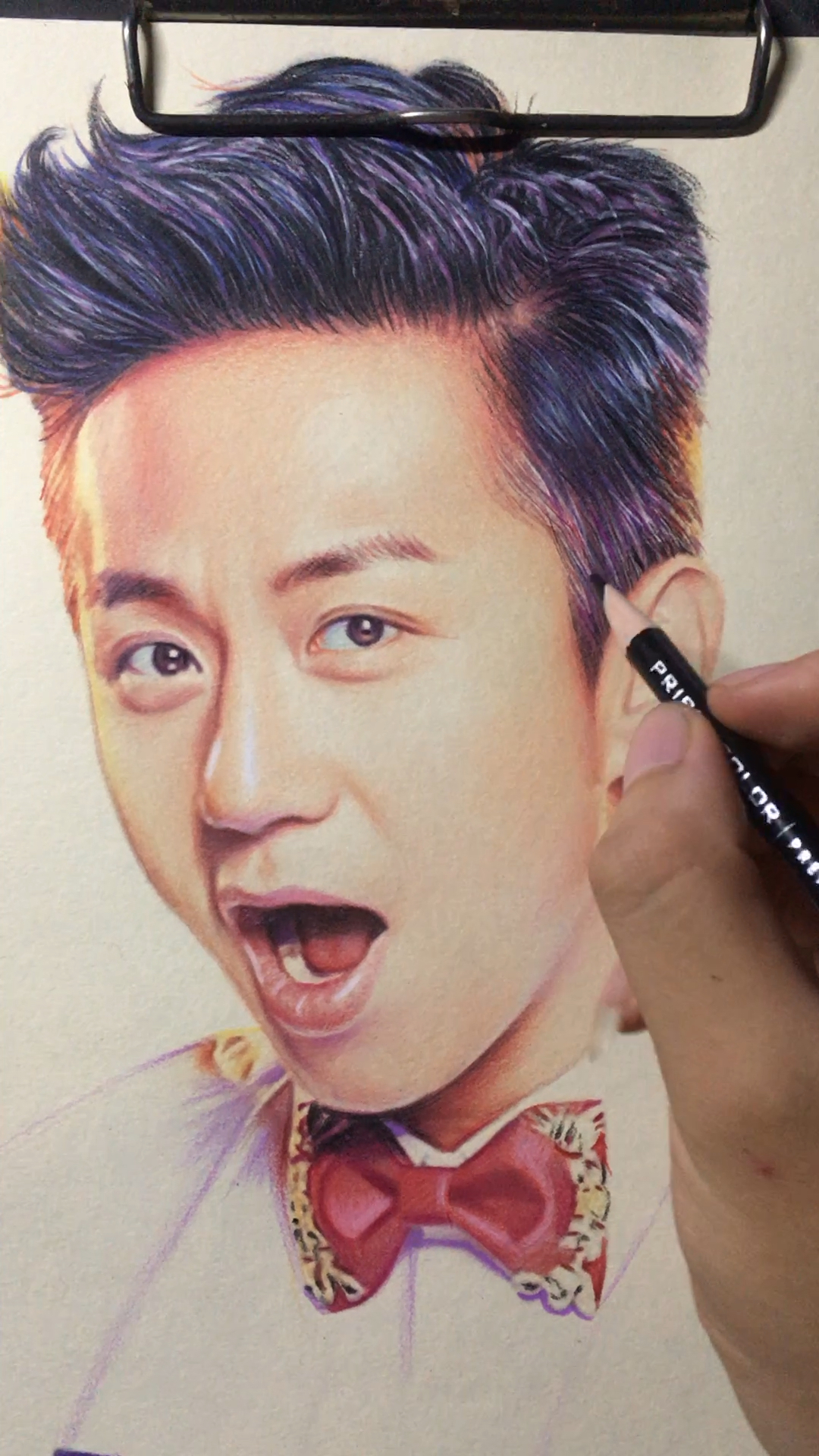 彩铅画邓超队长