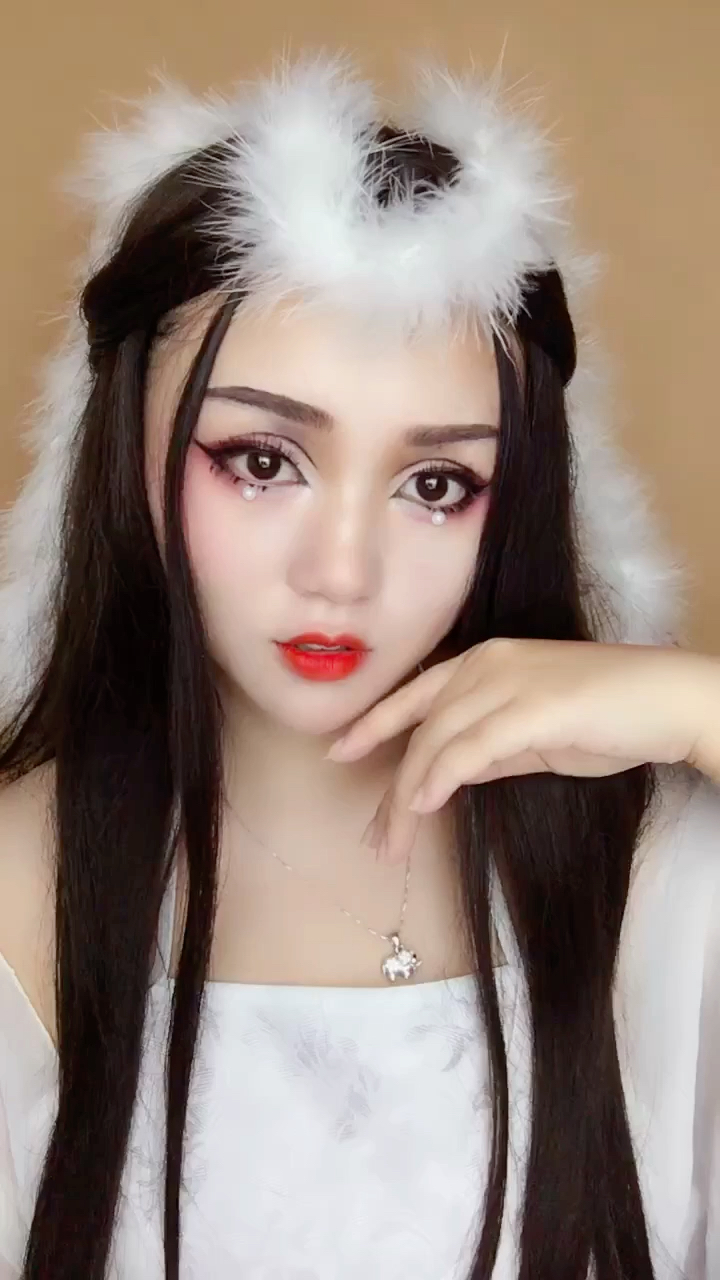 妖精卸了妆被打回原形.