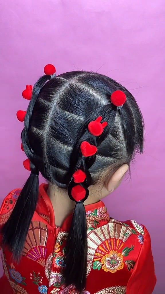 简单又好操作的灯笼辫,明天上学给宝贝安排#儿童编发