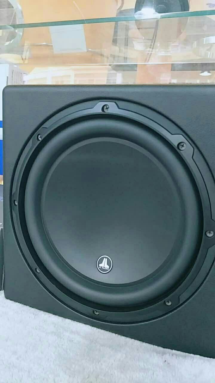 本田思铂睿 升级捷力10w3超低音炮, 车主喜欢超低音震感,有深度!