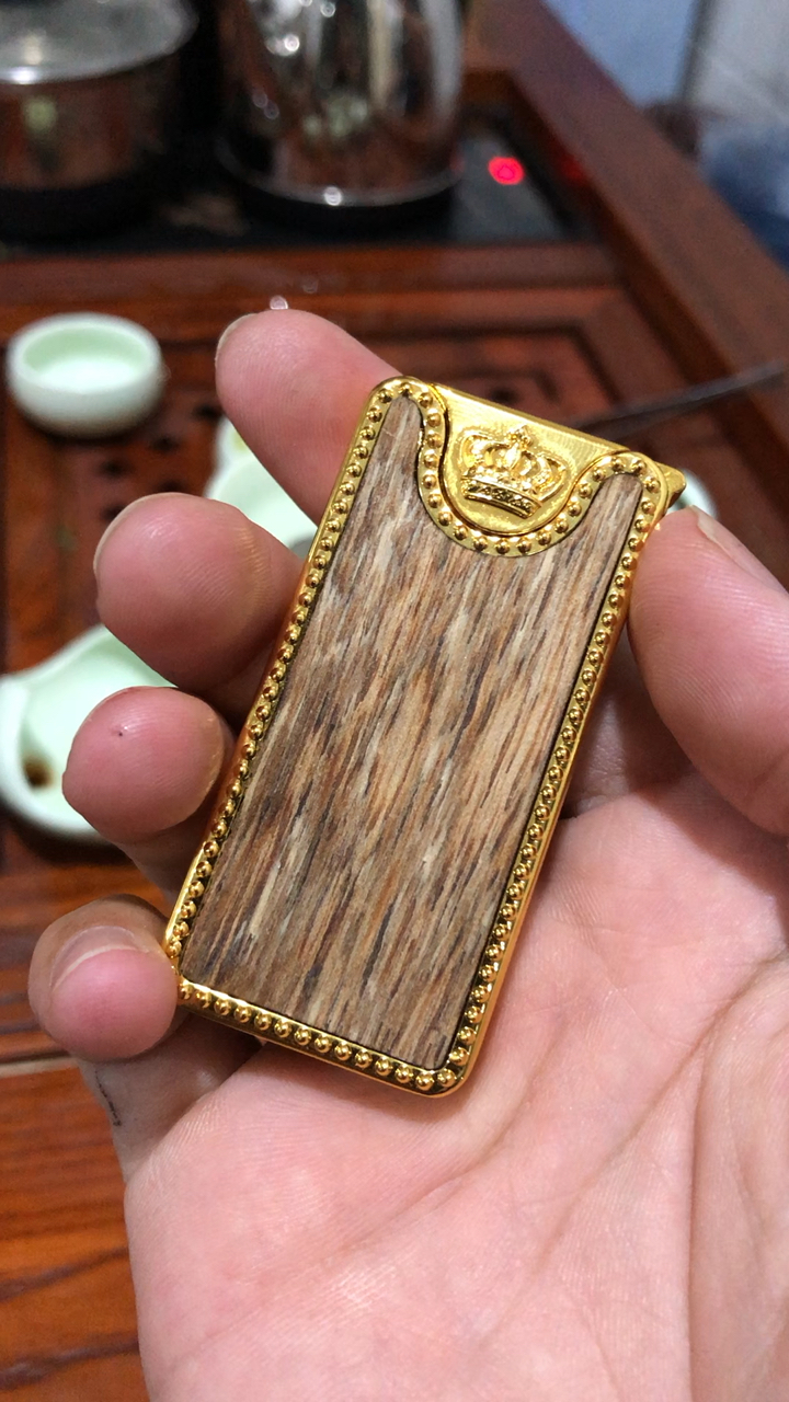 我们就是这样任性 沉香的～只需摇一摇