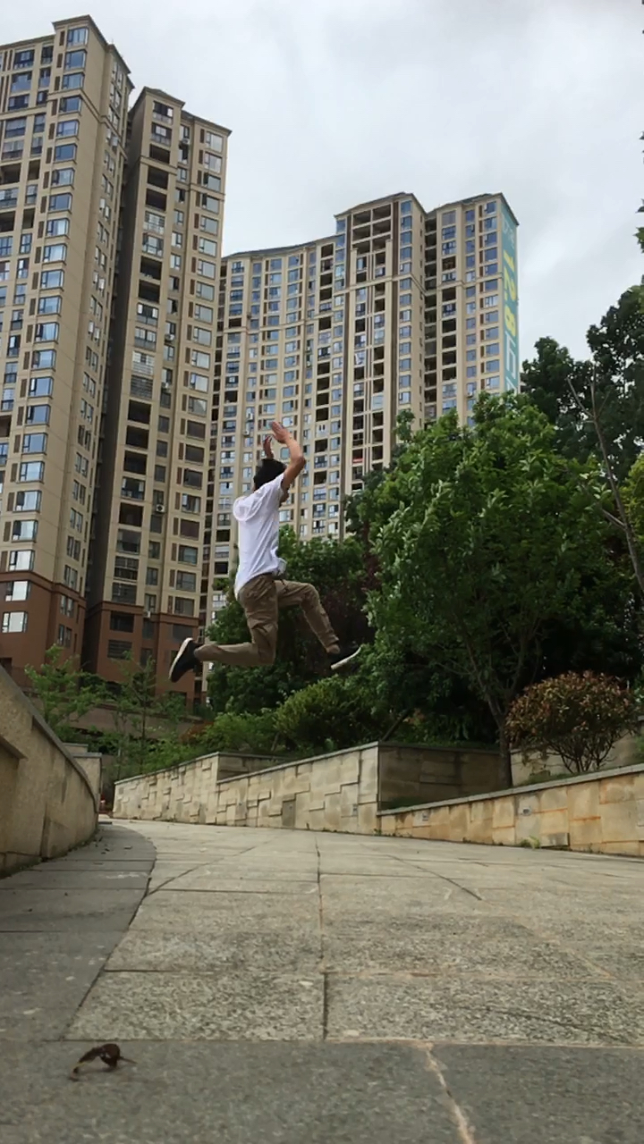 跑酷达人超远极限定点跳