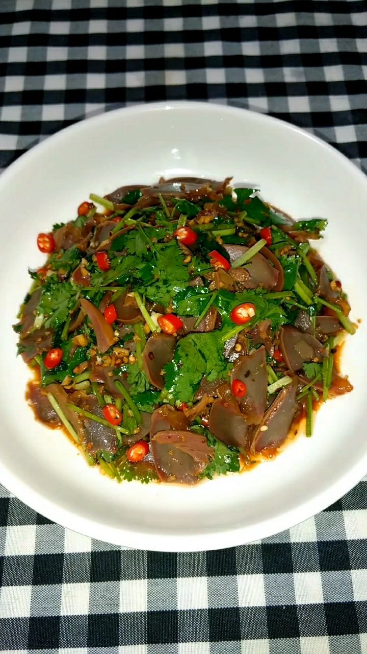 下酒小凉菜,香菜拌鸭胗!