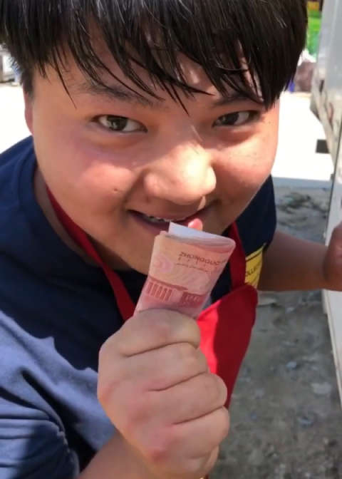 大圆哥,真的好幽默90 @经纪人小微