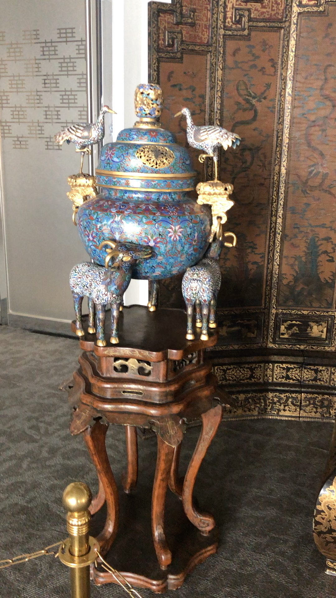 康熙爷的龙椅 ,有几人能见到