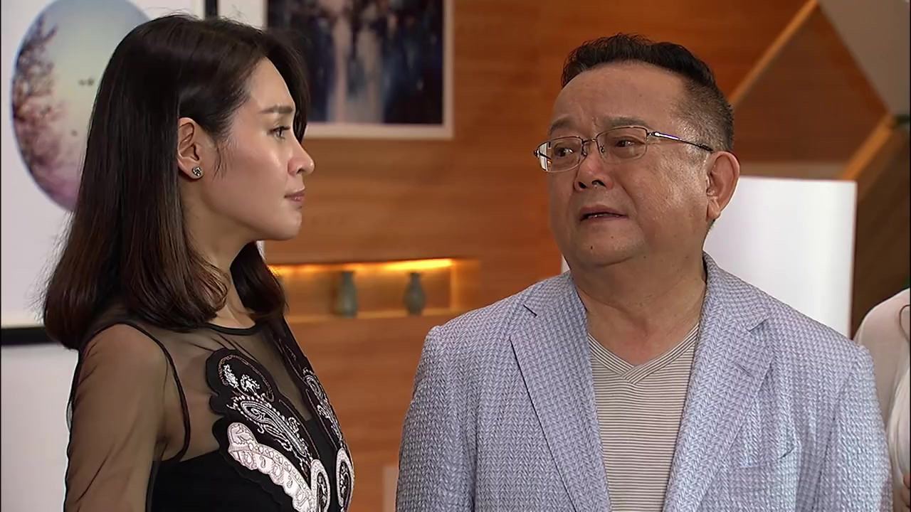 吾儿可教老关觉得大家是该拍个全家福,但是让关辛能不能不要求那么