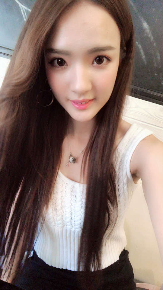 经住风雨我就是王 在微视发布了一个超有趣的视频,速来前排围观!